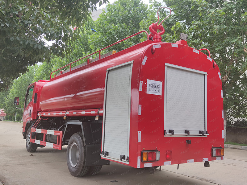 ISUZU 700P फायर स्प्रिंकलर