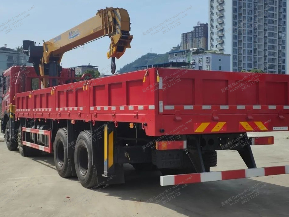 8x4- हुशेन टी 5-300 एचपी