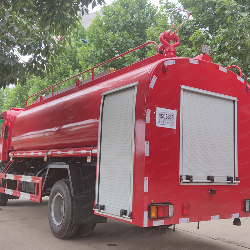 ISUZU 700P फायर स्प्रिंकलर