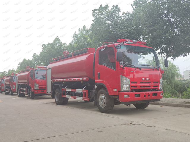 ISUZU 700P फायर स्प्रिंकलर