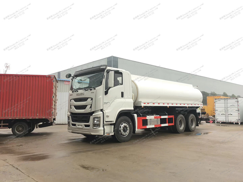 Isuzu 4x2 स्प्रिंकलर ट्रक