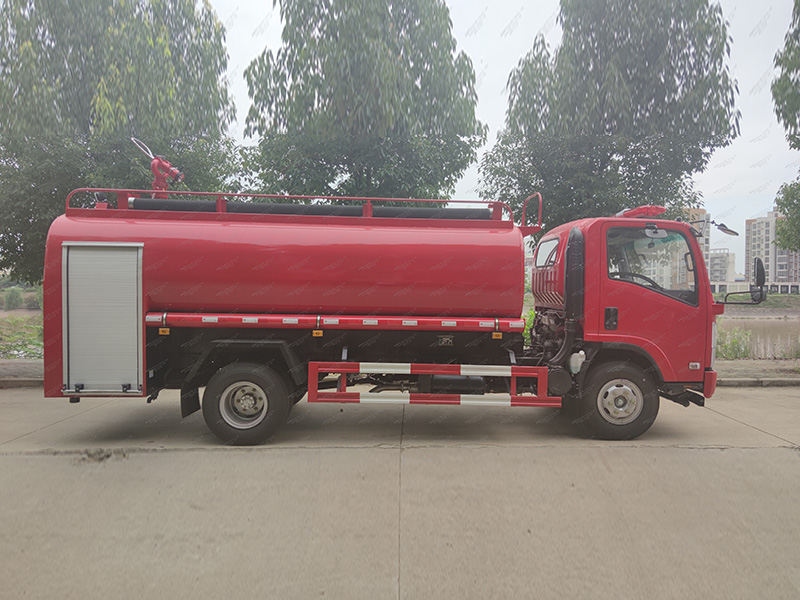 ISUZU 700P फायर स्प्रिंकलर